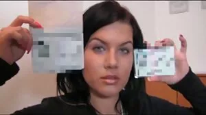 Γυμνός Ασιάτης έφηβος
